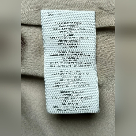 Joie Super Soft Faux Fur V Neckline Festival Boho Neutral Tan Clasped Vest XS - Picture 8 of 10